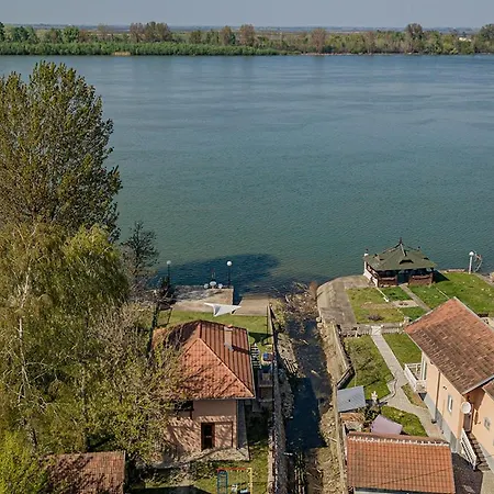 Vila Dunavska Kuca