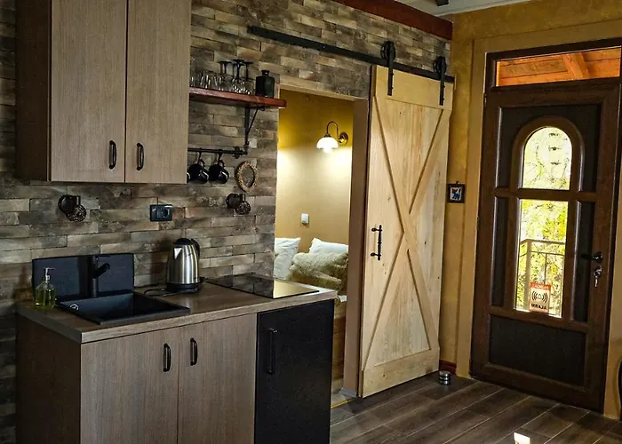 Dunavska Kuca فيلة *